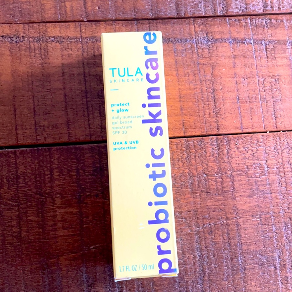 NIB TULA Protect & Glow Moisturizer & Sunscreen